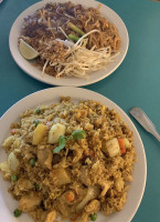 Sandee Thai food