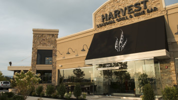 Harvest Seasonal Grill Harrisburg outside