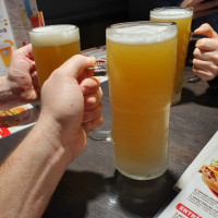 Red Robin Gourmet Burgers And Brews food