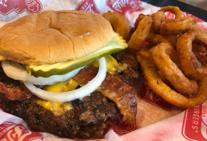 Freddy's Frozen Custard Steakburgers food