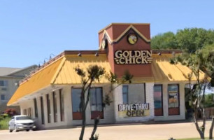 Golden Chick outside