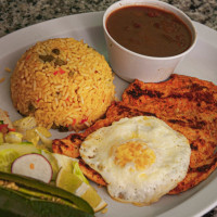 Sabor Salvadoreño Corp food