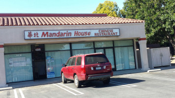 Mandarin House outside