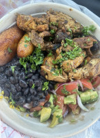 Peno Mediterranean Grill food