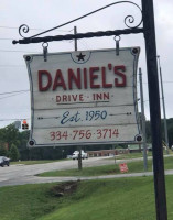 Daniel's Drive Inn outside