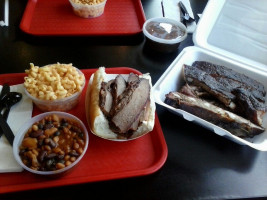 Pittsburgh Barbeque Company food