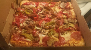 Mama P's Pizza Delmont food