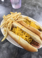 G&l Chili Dogs food