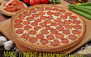 Mancino's Of Wyandotte food