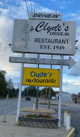 Clyde's Drive-in outside