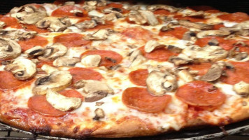 Mimmo's Gourmet Pizza food