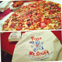 Mr Scrib's Pizza food