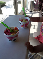 Sweetfrog outside