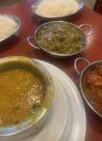 Everest Indian Cuisine food