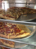 Anthony's Pizza (inside Bp Gas Station) food