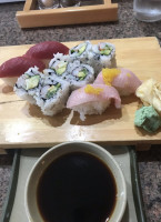 Makimoto Sushi food