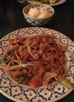 Ruen Thai food