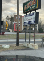 Cleveland Donuts outside