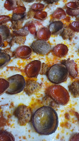 Cassini's Pizza food