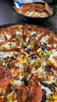 Giovanni’s Pizza Of Matewan food