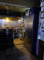 Larry's Tavern food