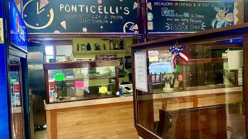 Ponticelli Pizzeria food