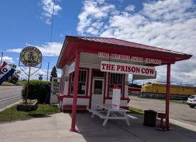 Old Prison Cow Ice Cream outside