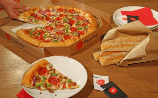 Pizza Hut food