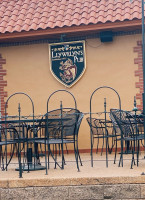 Llywelyn's Pub inside