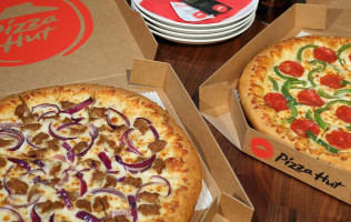 Pizza Hut food