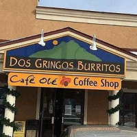 Dos Gringos Burritos outside