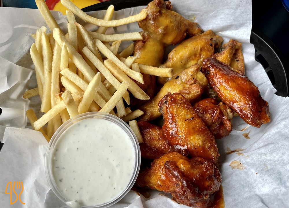 Kc's Wing House