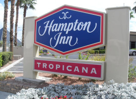 Hampton Inn By Hilton outside