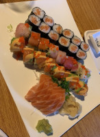 Chunmi Sushi food