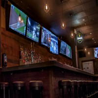 Clutch Kitchen & Sports Bar food