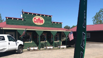 Council Mountain Coffee Laundromat outside