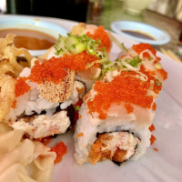 Sushiholic food