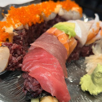 Sushiholic food