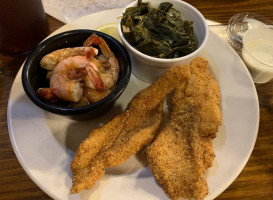 Ezell's Catfish food