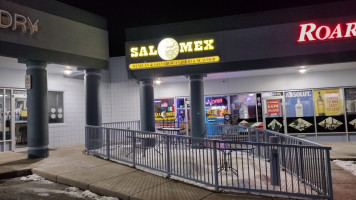 Sal Mex inside