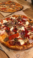 Blaze Pizza food