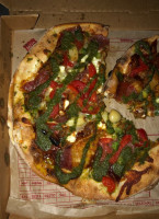 Mod Pizza food