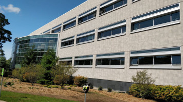 J. Robert Van Pelt And John And Ruanne Opie Library outside