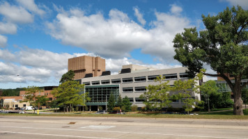 J. Robert Van Pelt And John And Ruanne Opie Library outside