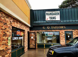 Mandarin Yang outside