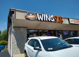 Wing Snob inside