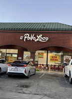 El Pollo Loco outside