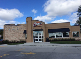 Raising Cane's Chicken Fingers outside