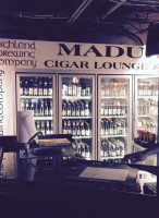 Maduro Cigar Lounge And food