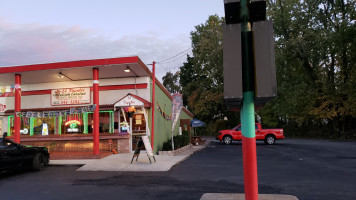 El Tapatio Mexican Food Middletown Ny outside